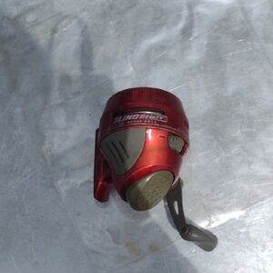 Zebco Red Slingshot Fishing Reel